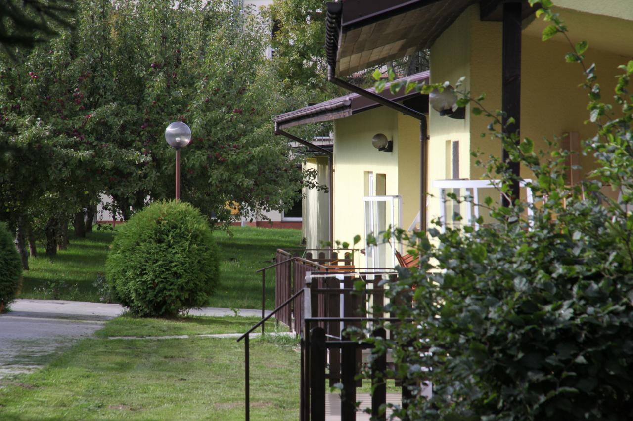 Wrzos Hotel Sianożęty Exterior foto